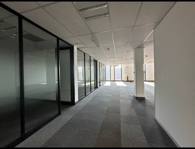 488M² OFFICE TO LET IN CENTURION CENTRAL